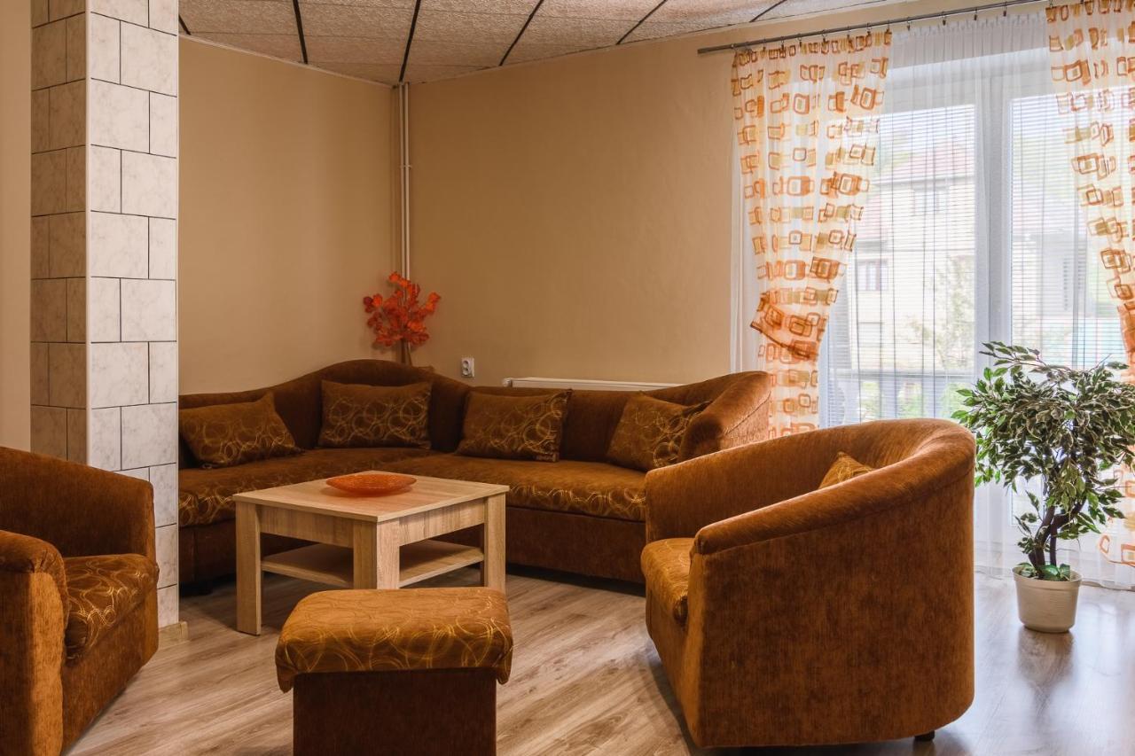 Apartman Elegant 2 เบเชนยอวา ภายนอก รูปภาพ