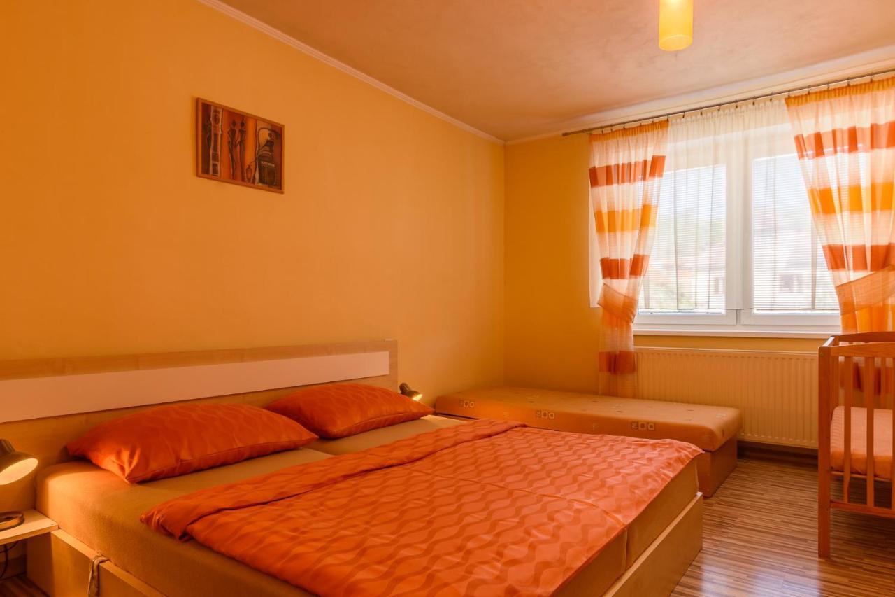 Apartman Elegant 2 เบเชนยอวา ภายนอก รูปภาพ